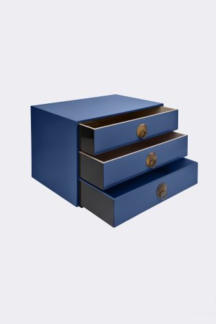 Chest of Drawers M